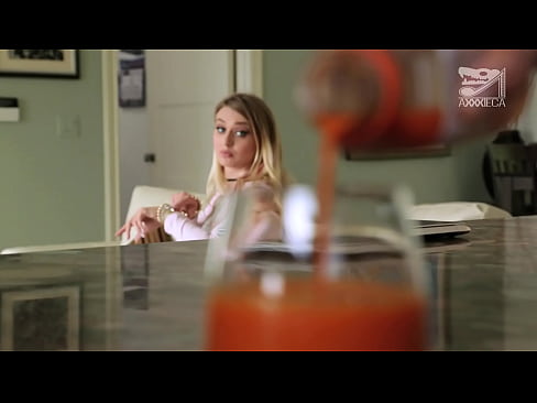 ❤️ Vajza e nxehtë me cica të mëdha dhe pidhi të shtrënguar merr karin nga humbësi, por shumë e vështirë ❤️ Video porno në pornografi sq.assistirhentai.ru ❌